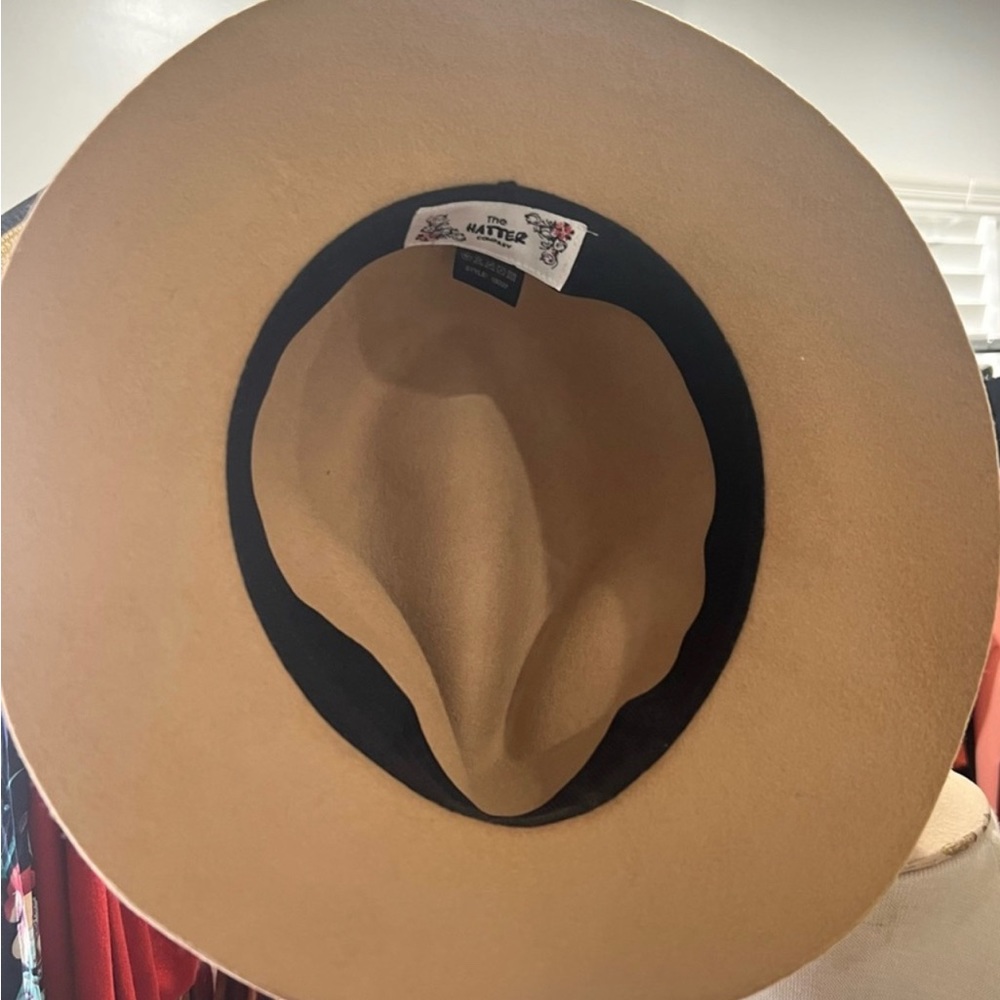 🍂New W/O Tags the Hatter Company Tan Hat with Band - Find Your Perfect Fall 🍁 - Picture 9 of 10